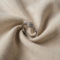 Eleganter Blütenring