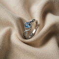 Luxuriöser silberfarbener Ring für Damen