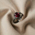 Agneta Ring aus Weissgold mit Emberlain