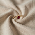 Marquise-Akzent-Ring mit Herzstein