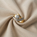 Künstlerischer zweifarbiger Ring