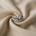 Weissgold Ewigkeit Gedrehte Welle Synthetischer Saphir Ring