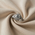 Weissgold Moissanite Gedrehter Ring