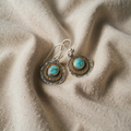 Boho Saturn Ohringe aus Türkis und Gold
