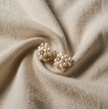 Kleine elegante Perlenohrringe