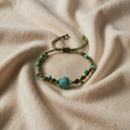 Boho-Schildkrötenarmband mit Perlen und Schnur
