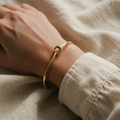 Goldene Knoteneinstellbare Armbanduhr