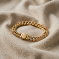 Leuchtendes Armband mit Würfelfacettierung
