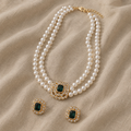 Neila – Set mit Doppel-Perlenkette und grünen Kristallen